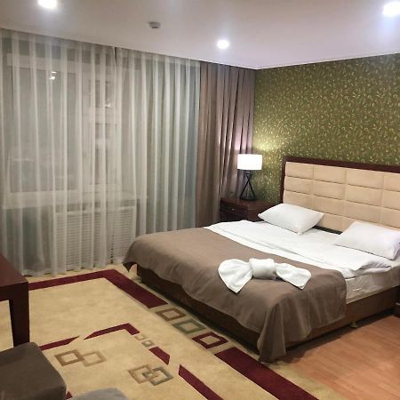 Hotel Inju Астана Екстер'єр фото