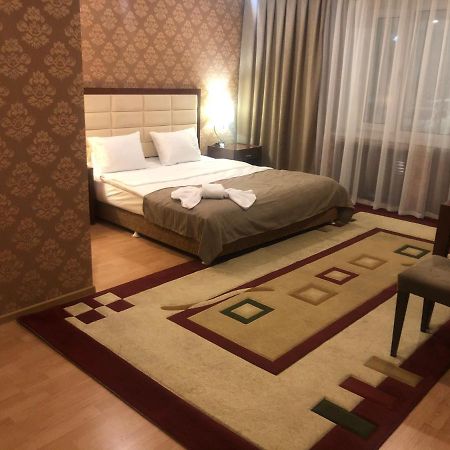 Hotel Inju Астана Екстер'єр фото